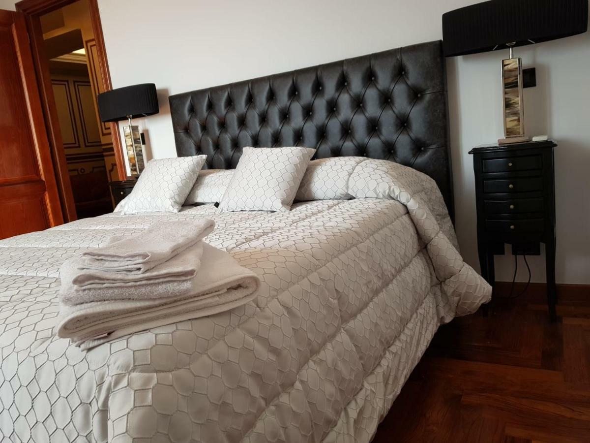 Regal House Roma Navigatori 23 Hotel Екстериор снимка