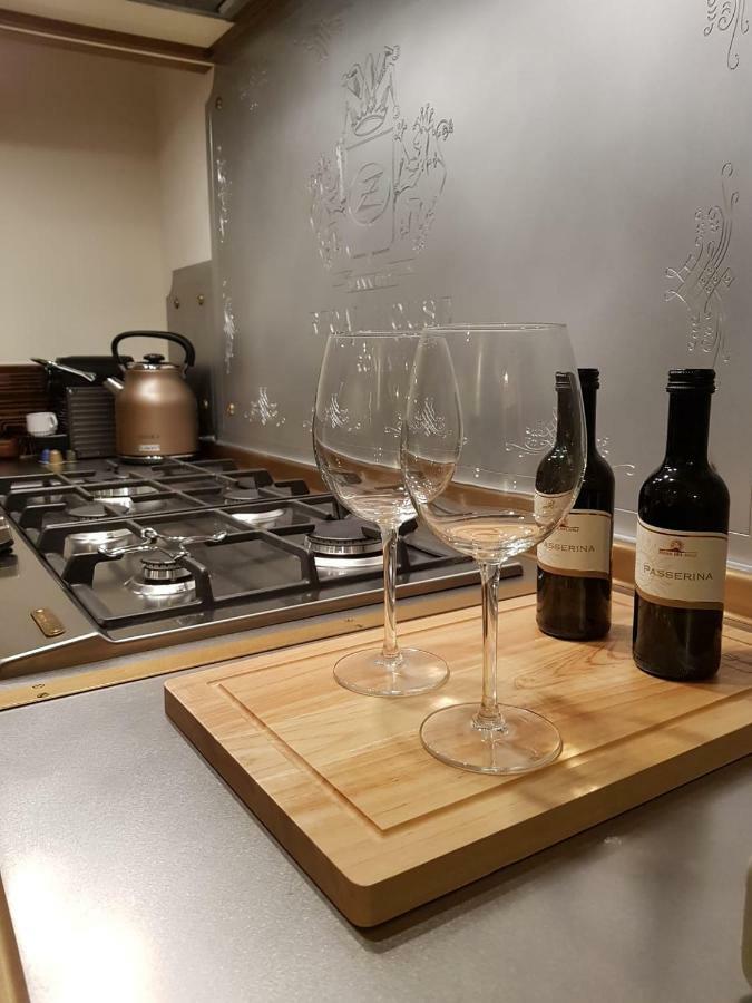 Regal House Roma Navigatori 23 Hotel Екстериор снимка