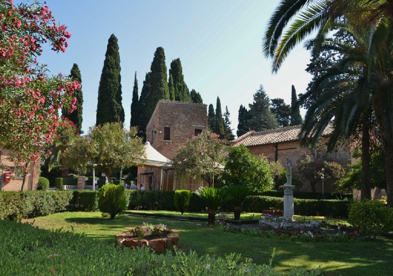 Regal House Roma Navigatori 23 Hotel Екстериор снимка